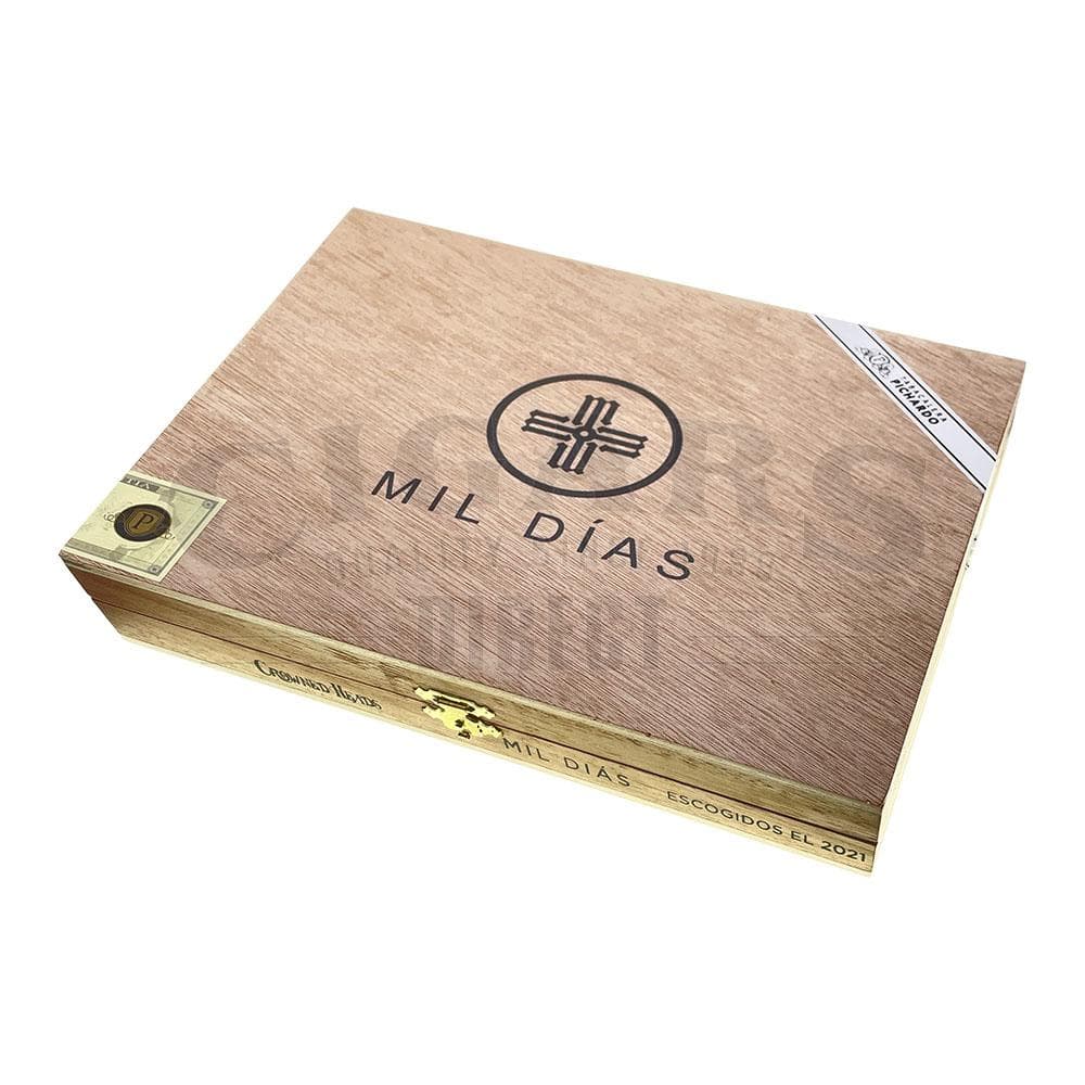 Buy Crowned Heads Mil Dias Limitada 2021 Double Coronas Online &amp; Save