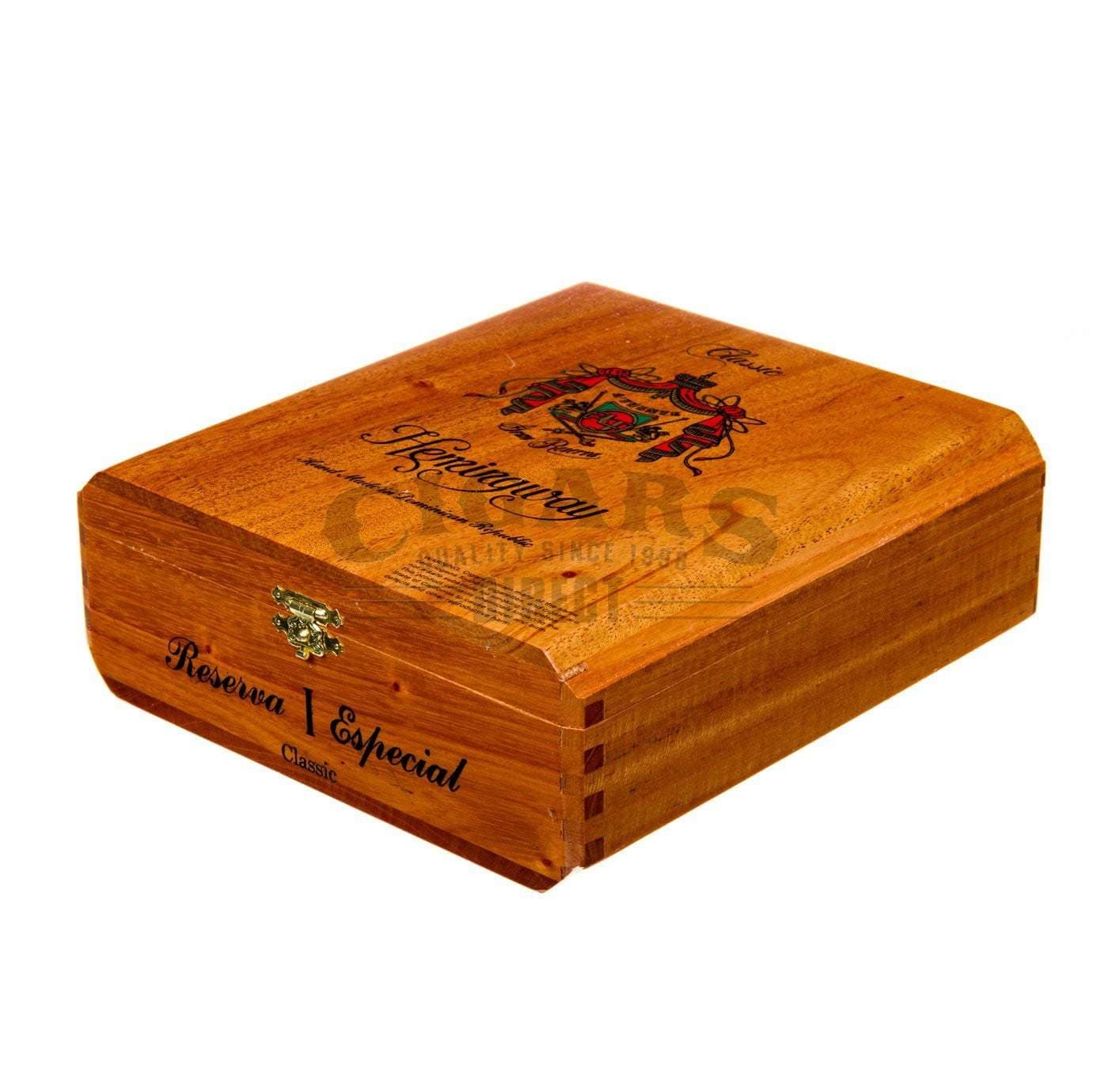 Buy Arturo Fuente Hemingway Classic Cigars Online &amp; Save