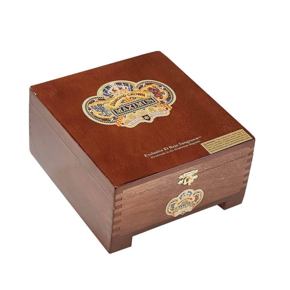 Buy Diamond Crown Maximus Toro No.4 Cigars Online and Save Big