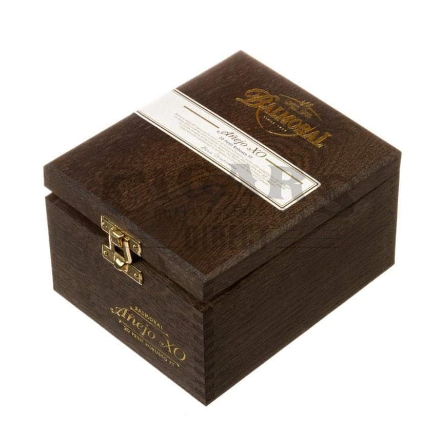 Balmoral Anejo XO Petit Robusto FT Cigars