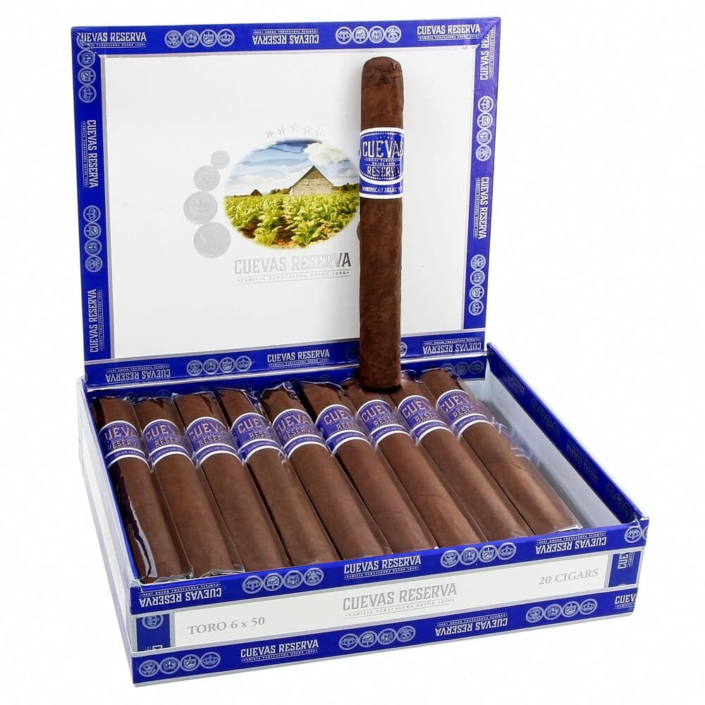 Casa Cuevas Reserva Maduro