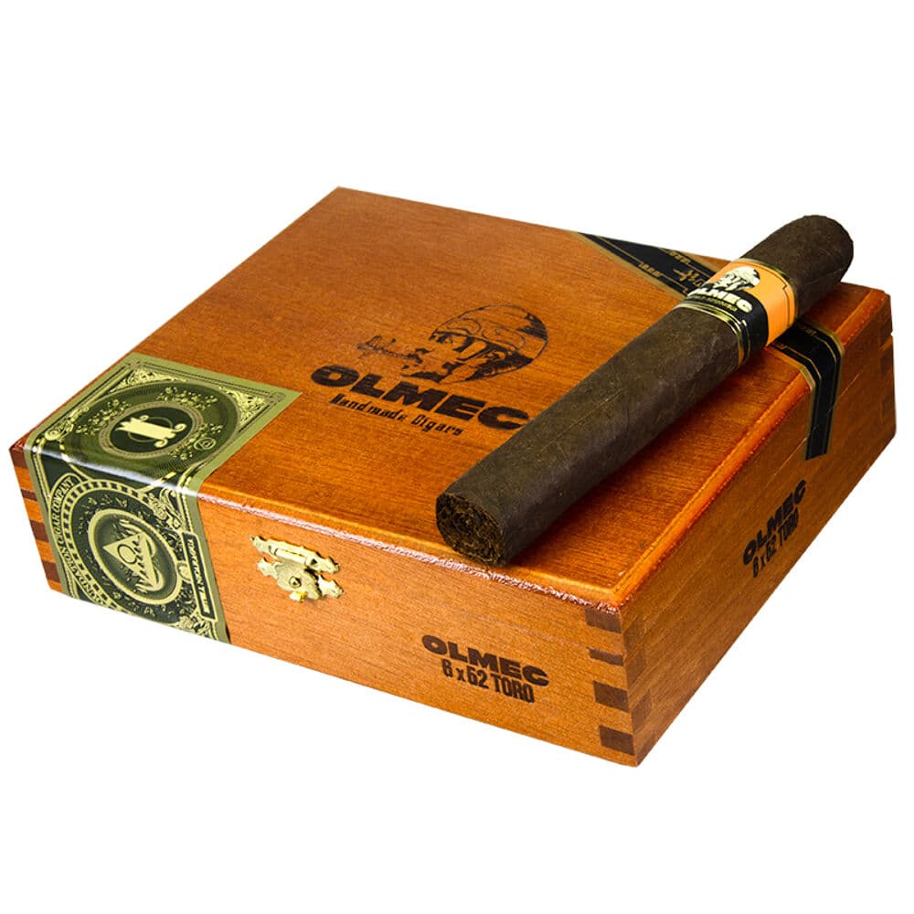 Olmec Maduro by Foundation Toro