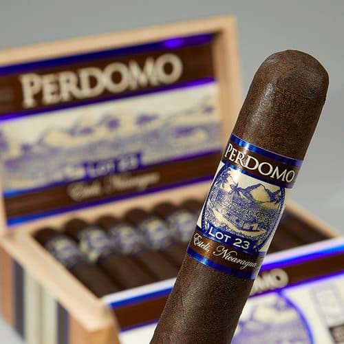 Perdomo Lot 23 Maduro