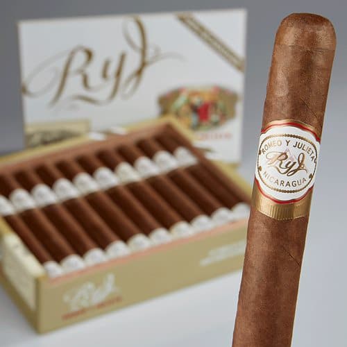 RyJ Nicaragua by AJ Fernandez