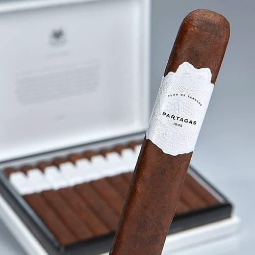 Partagas Legend