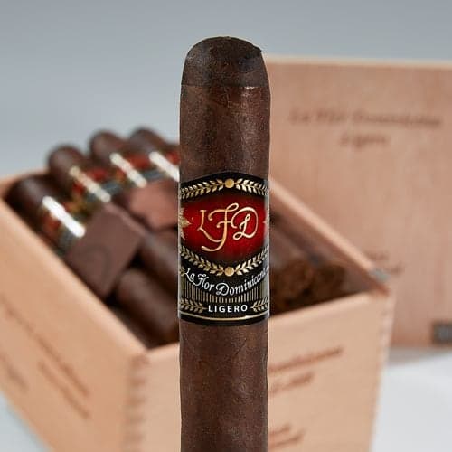 La Flor Dominicana Ligero Cabinet