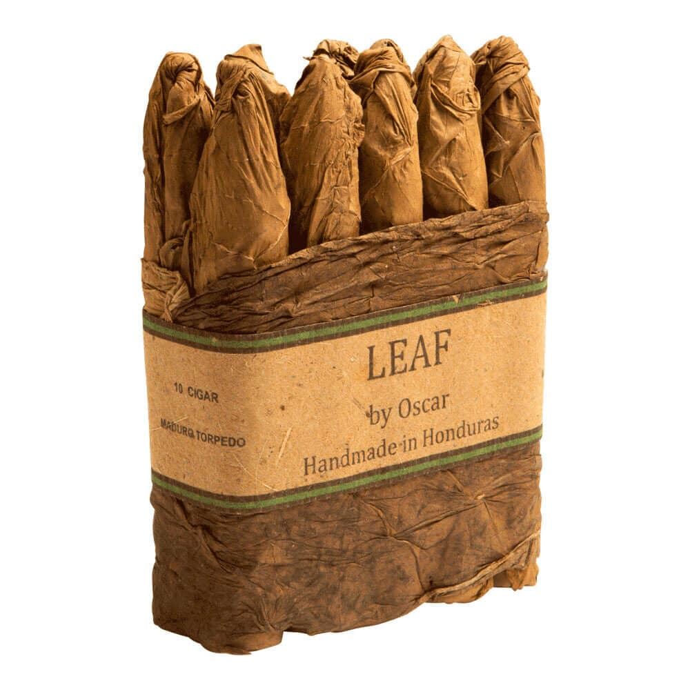 Leaf by Oscar Maduro